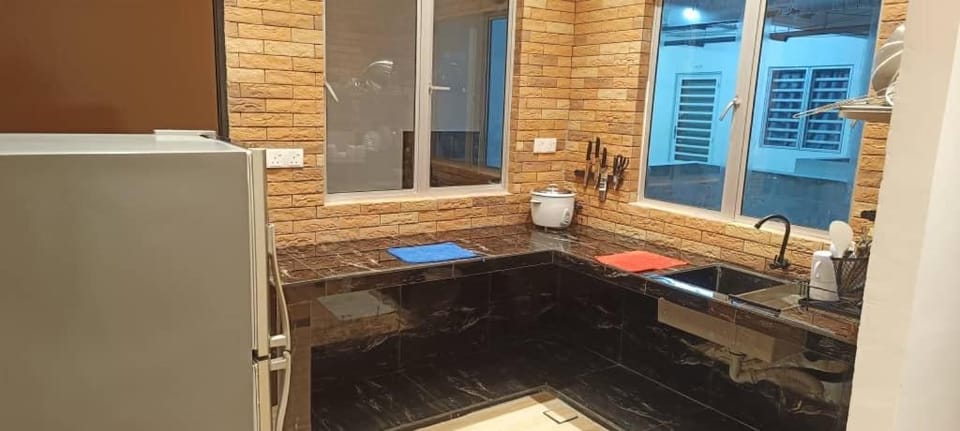 Adik Aisyah goldblack homestay cameron highlands Apartment in Tanah Rata