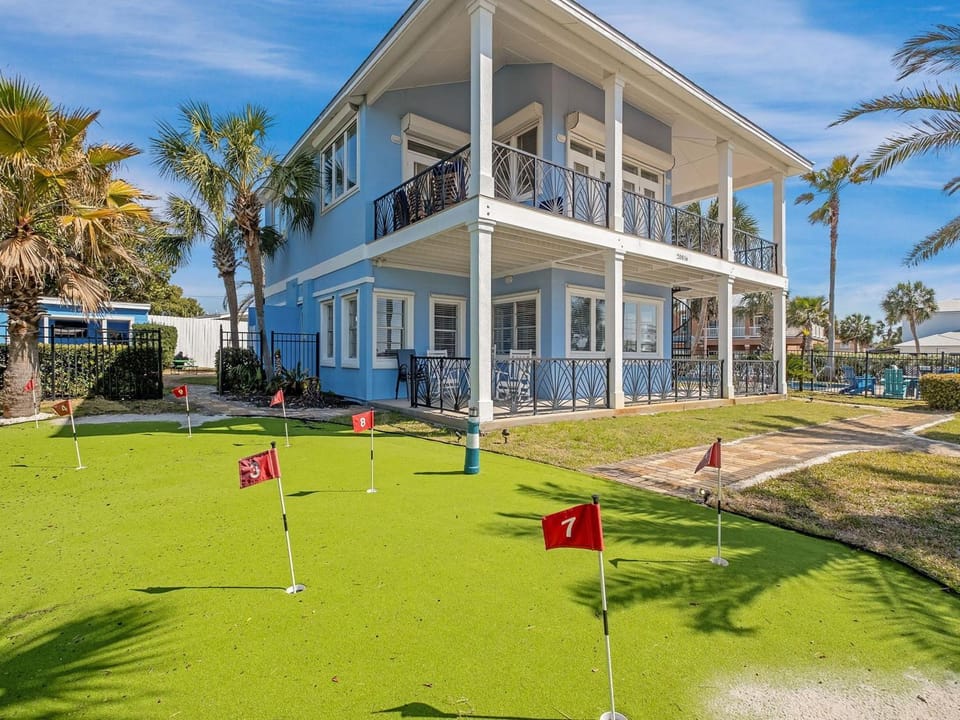 Property building, Minigolf, Balcony/Terrace