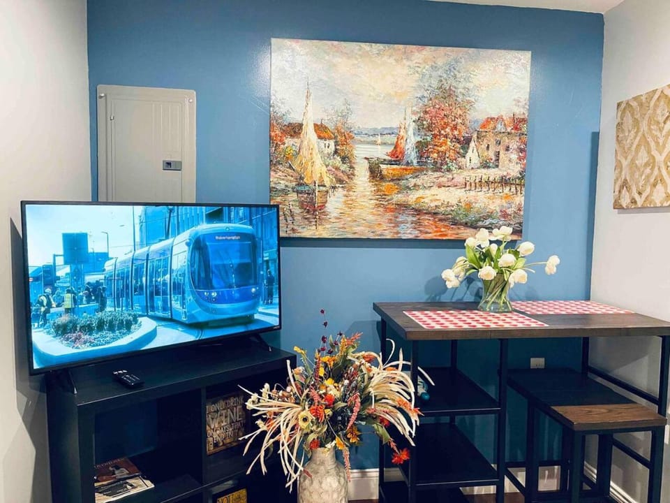 Luxe City Hall Suite by Rittenhouse Square Apartment in Rittenhouse Square