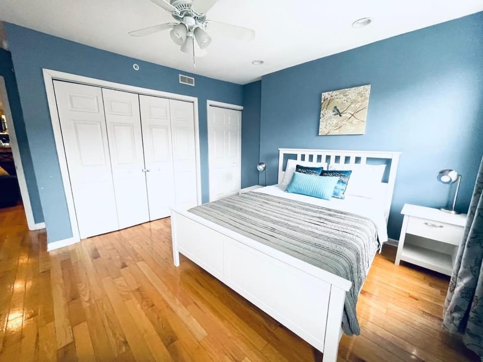 Beautiful 1BD Apt with Roofdeck in Passyunk Square Apartment in Philadelphia