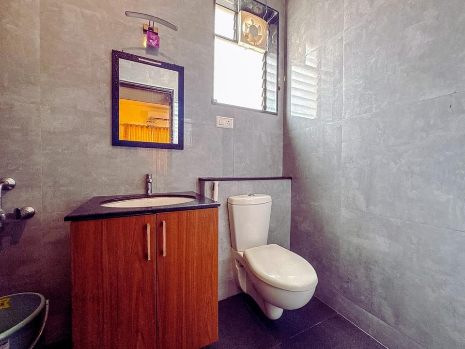 Toilet, Bathroom
