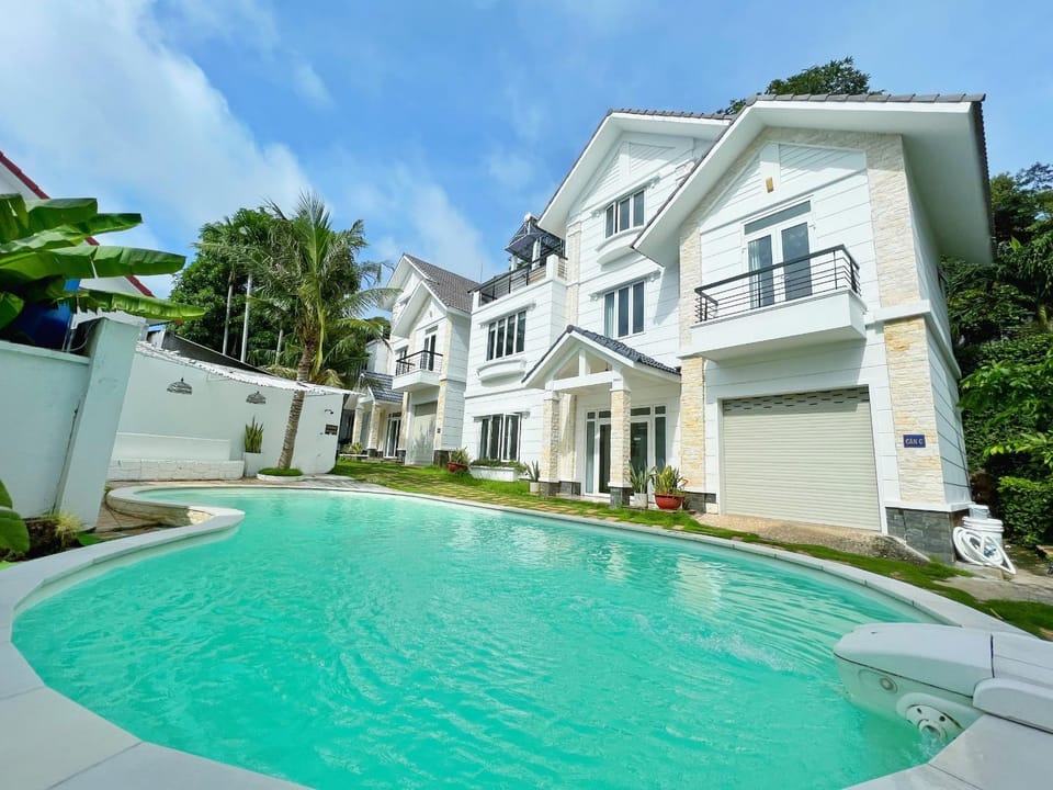4 Bedrooms Beach Villa in Central Vung Tau Villa in Vung Tau