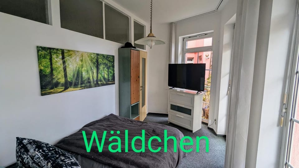 Bed, TV and multimedia