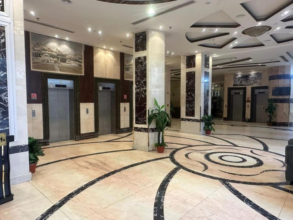 elevator