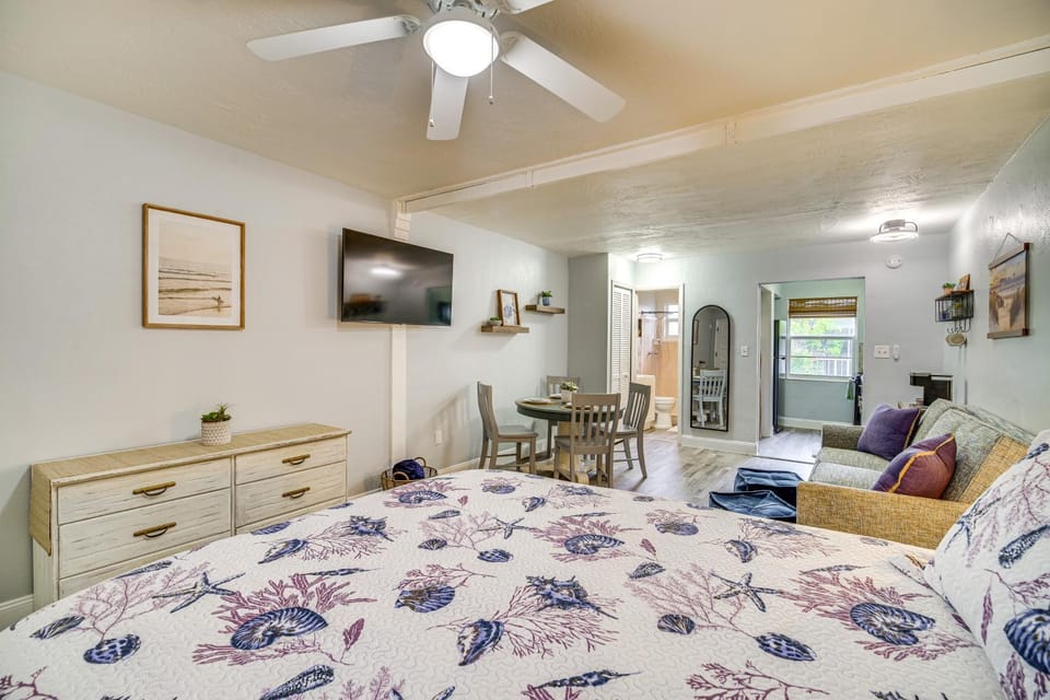 Half-Mi to Ocean: Cape Canaveral Beach Hideaway! Apartment in Cape Canaveral