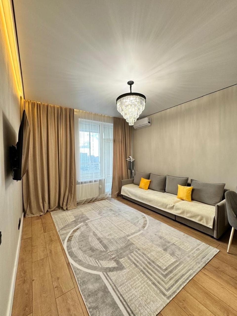 Photo of the whole room