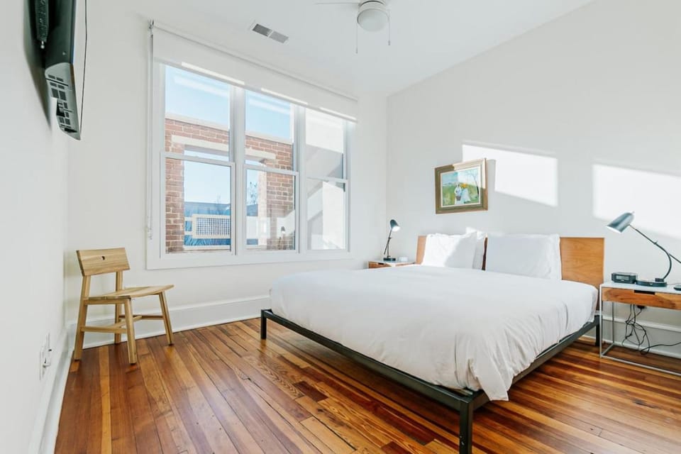 The Daily Condo 201 at ATB Apartment in Asheville