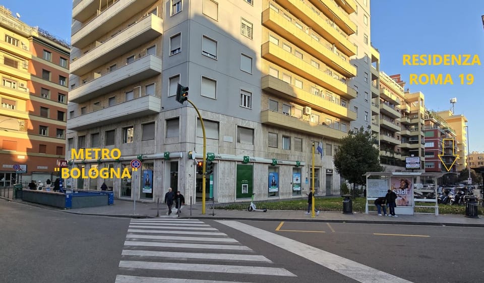 Property building, Neighbourhood, City view, Street view