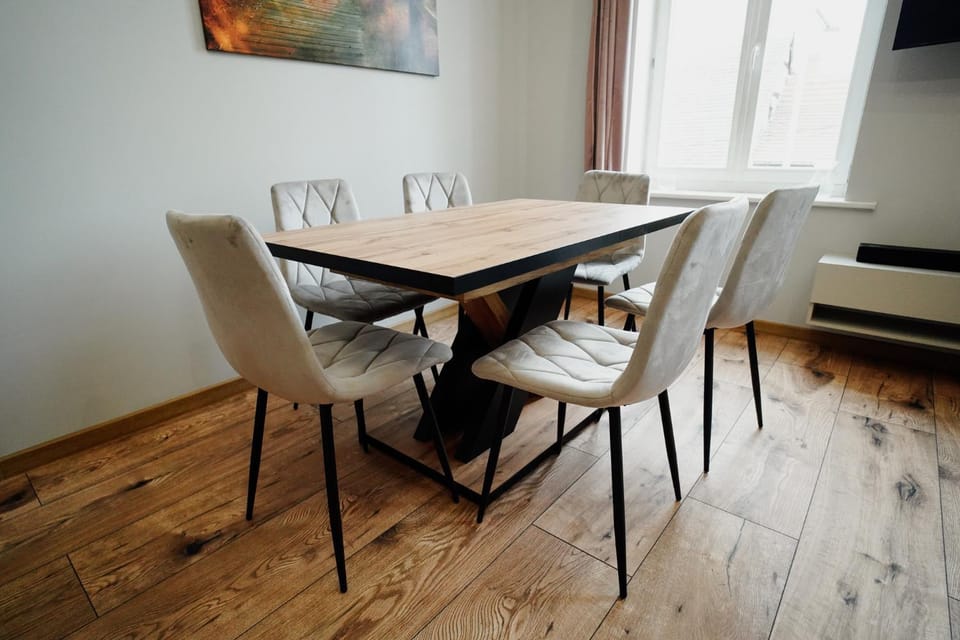Living room, Seating area, Dining area