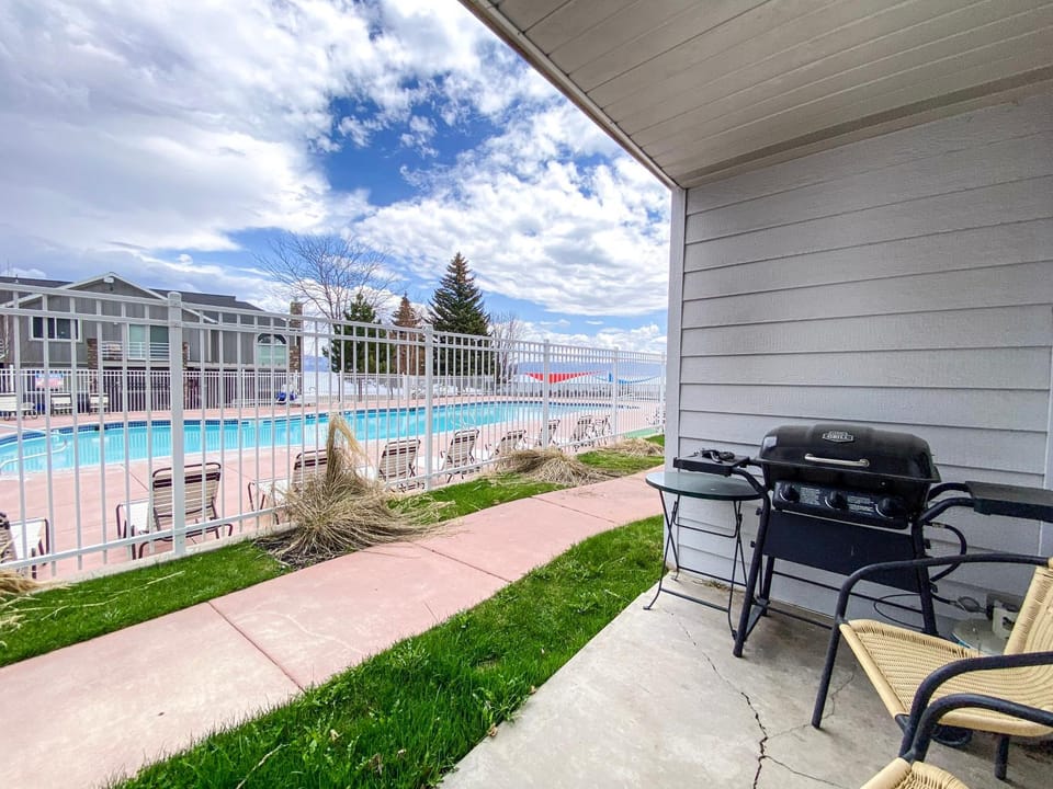 Inn Building Condo 113, Ground Level, Pool Side House in Garden City