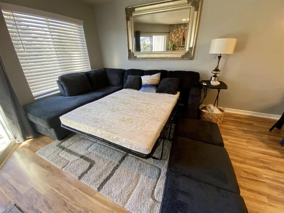 Beautiful Inn Building Condo 208 Pet friendly House in Garden City