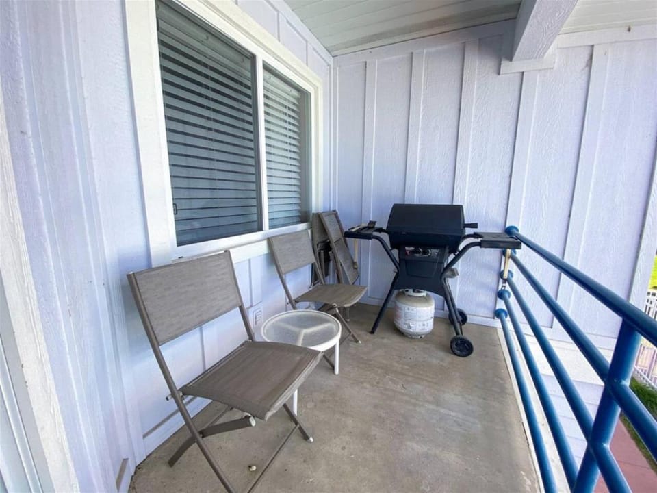 Beautiful Inn Building Updated Condo 211 House in Garden City