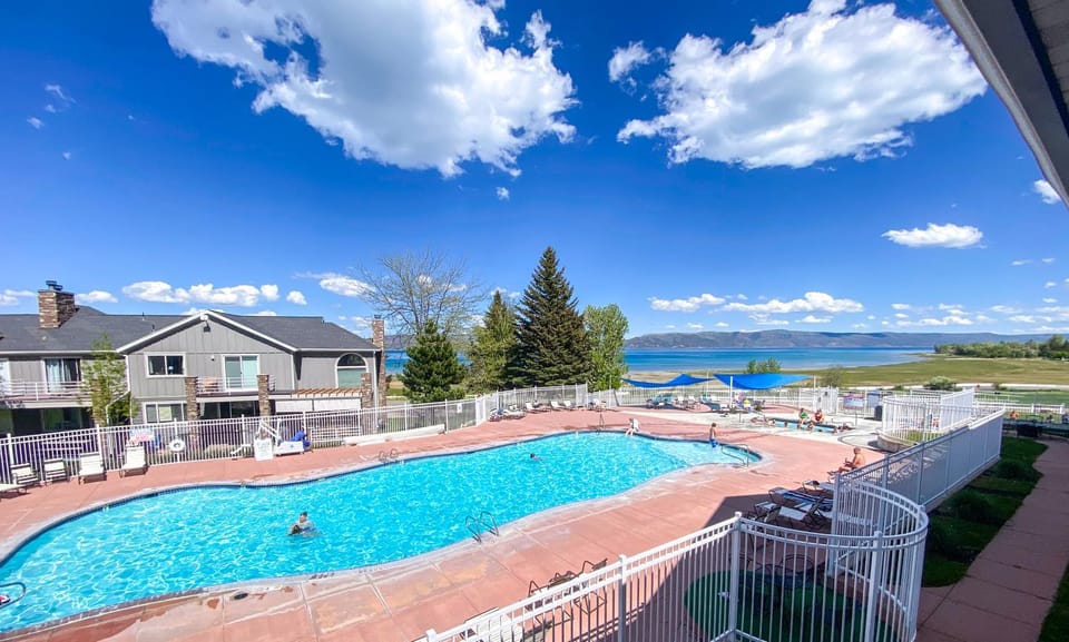 Swimming pool, Swimming pool