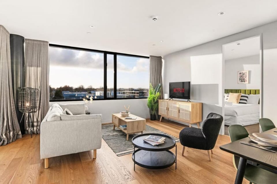 ParkHaven - Views, Luxury and central -By KOSH BNB Apartment in Hamilton
