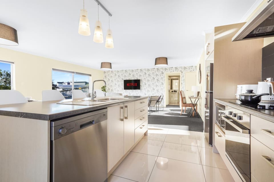 dishwasher, stove, toaster, kitchen