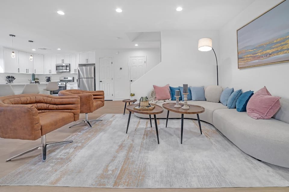 Communal lounge/ TV room, Coffee/tea facilities, Living room, Communal kitchen, young children