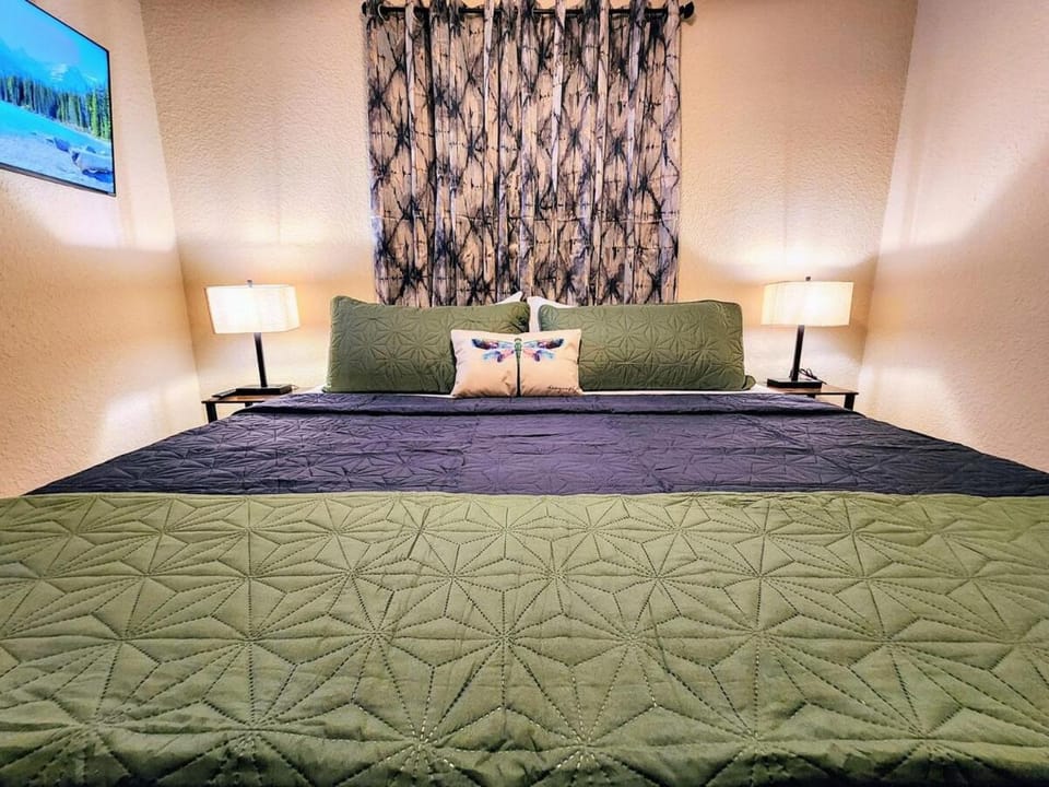 Discover Dragon Fly Apartment in Garland County