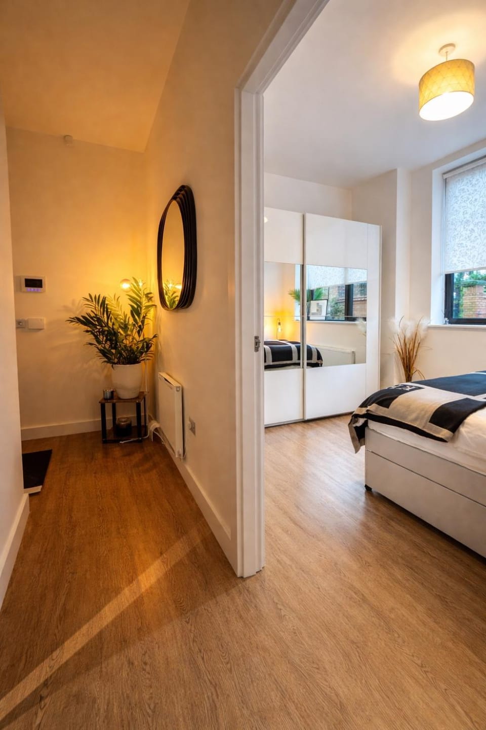 Chester's - Central Chester Stays - 2 Cuppin Street - 2 Minute Walk From Shops Apartment in Chester