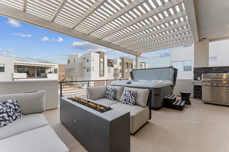 Your Happy House townhouse House in St George