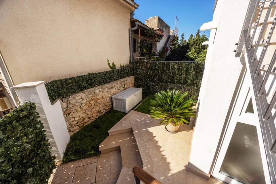 Balcony/Terrace, Balcony/Terrace, Garden view