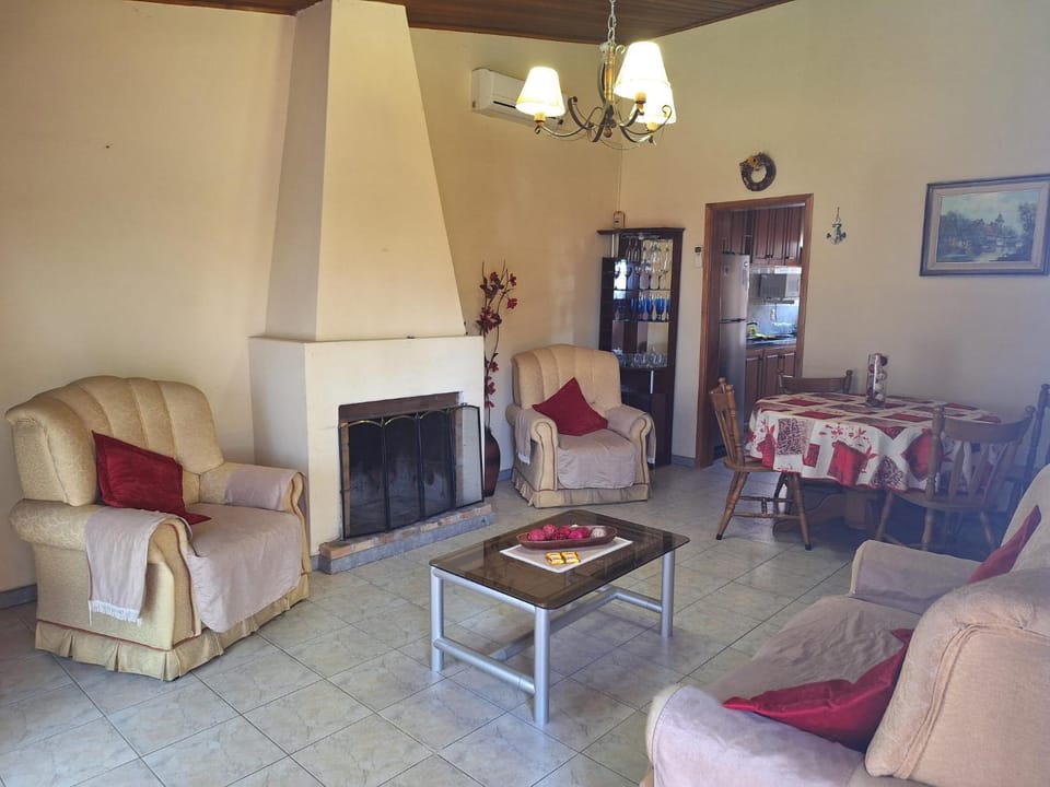 Cálida y Familiar House in Entre Ríos Province, Argentina