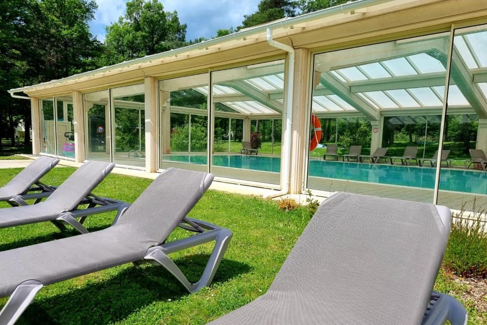 Day, Garden, Pool view, Swimming pool, sunbed