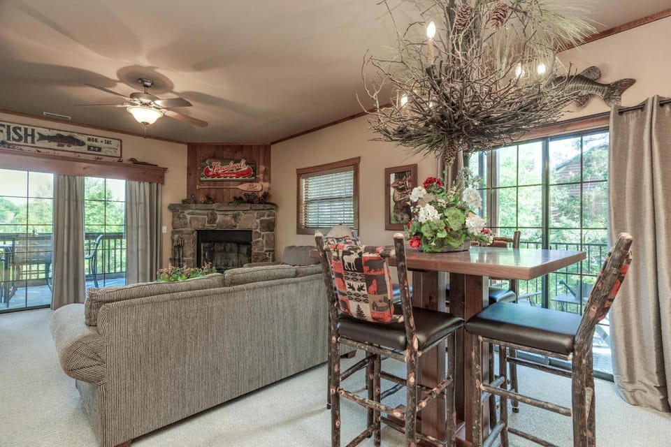 2BR Village At Indian Point 1908 near SDC - Free Tickets Daily up to $500 House in Indian Point
