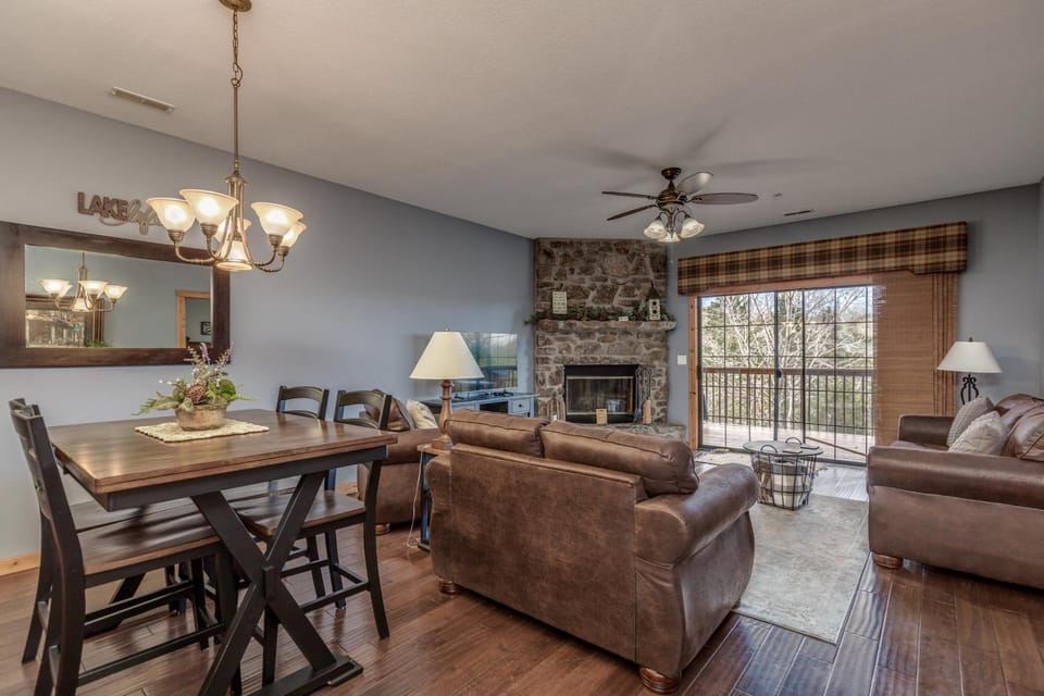 2BR Village At Indian Point 1803 near SDC - Free Tickets Daily up to $500 House in Indian Point