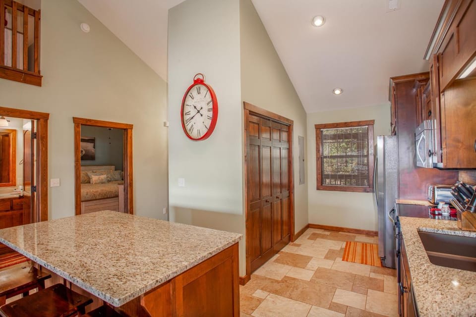 2BR Loft Village At Indian Point 1511 near SDC - Free Tickets Daily up to $500 House in Indian Point