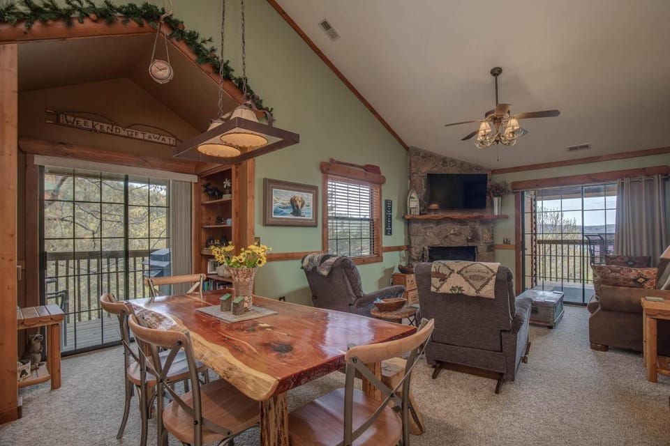2BR Village At Indian Point 2009 near SDC - Free Tickets Daily up to $500 House in Indian Point