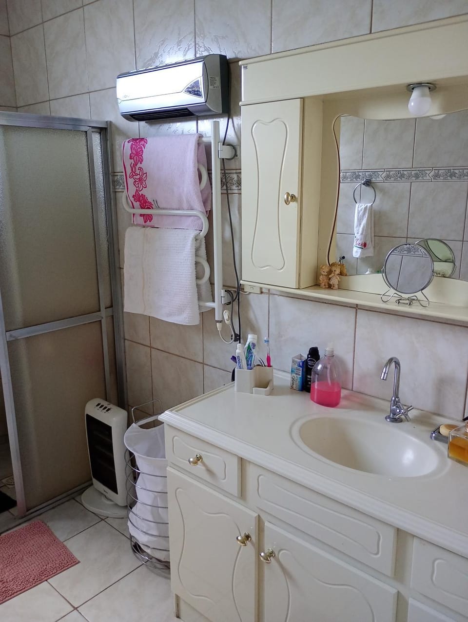 Quarto na casa da Nena Vacation rental in State of Rio Grande do Sul