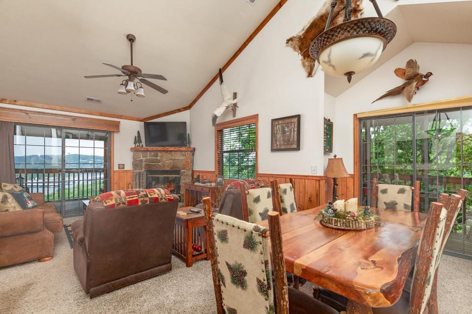 2BR Village At Indian Point 1312 near SDC - Free Tickets Daily up to $500 House in Indian Point