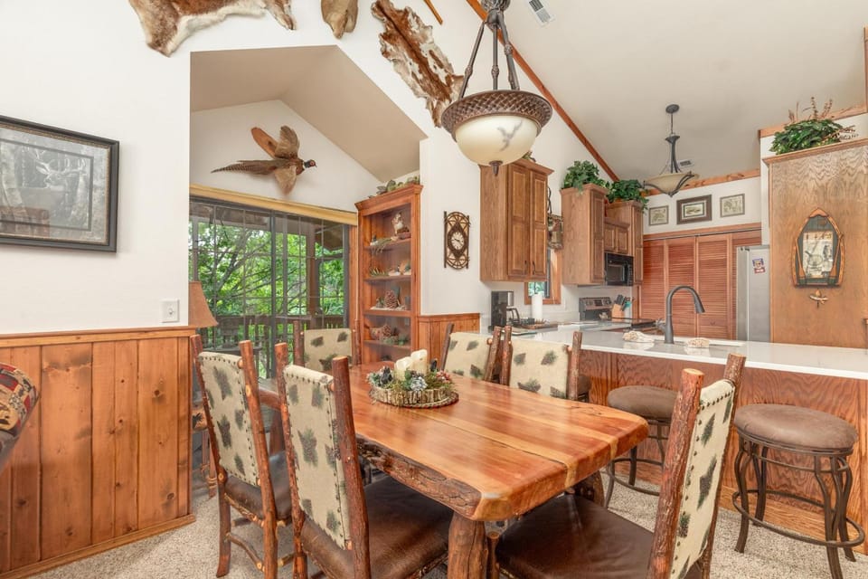 2BR Village At Indian Point 1312 near SDC - Free Tickets Daily up to $500 House in Indian Point