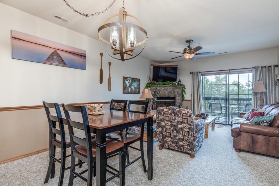 2BR Village At Indian Point 1303 near SDC - Free Tickets Daily up to $500 House in Indian Point