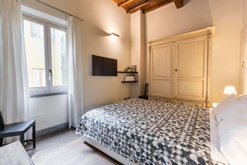 Bedroom, wardrobe