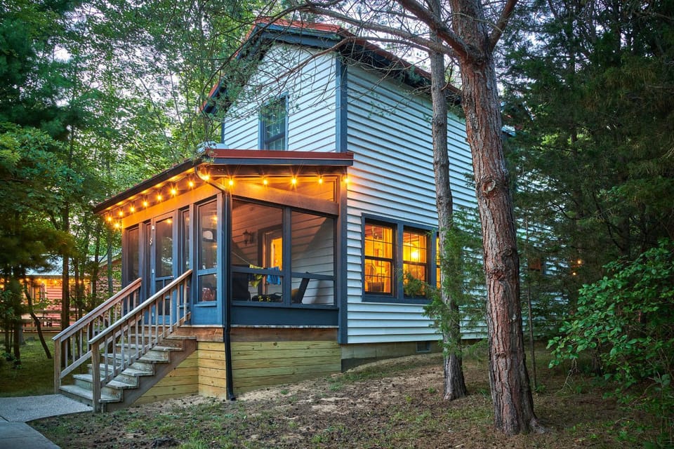 Dollybrook 8 Pet Friendly Community Pool Groups Welcome House in Michigan