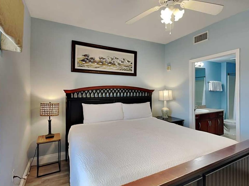 Laketown Wharf Apartment in Panama City Beach