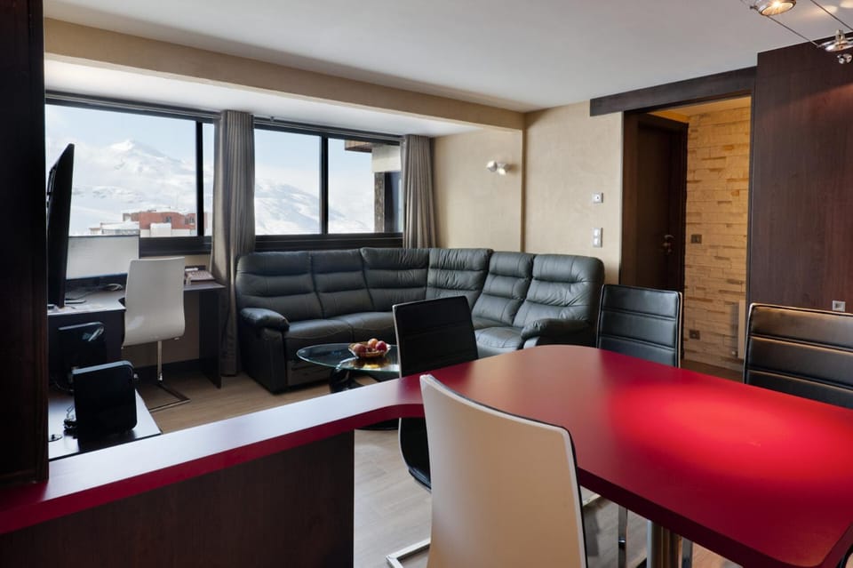 Résidence Neves - SPACIEUX 6 PERSONNES, MODERNE AVEC VUE DOMINANTE MAE-7468 Apartment in Les Allues