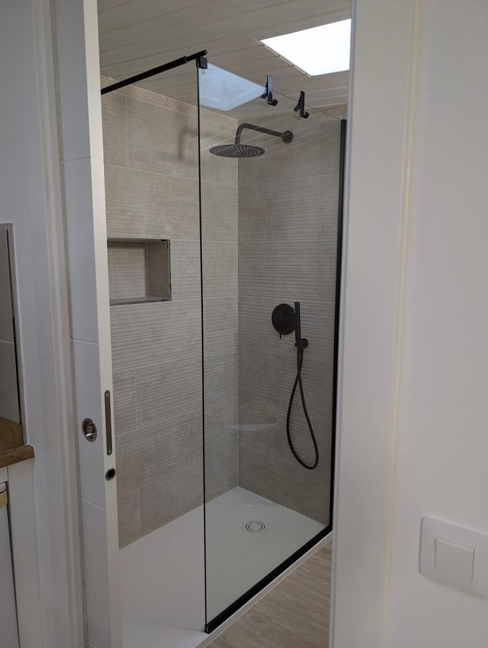 Shower, Bathroom