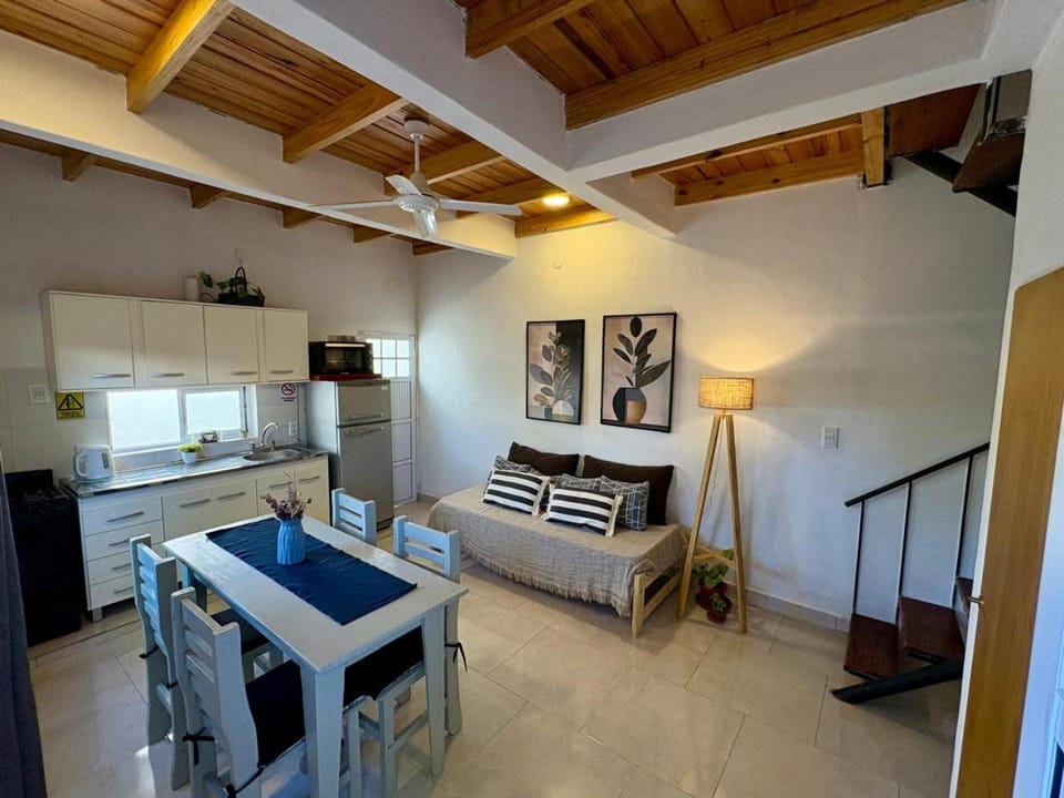 Dpto Centrico 2 Hab con Split Frío Calor cada Habitación Apartment in Corrientes Province, Argentina