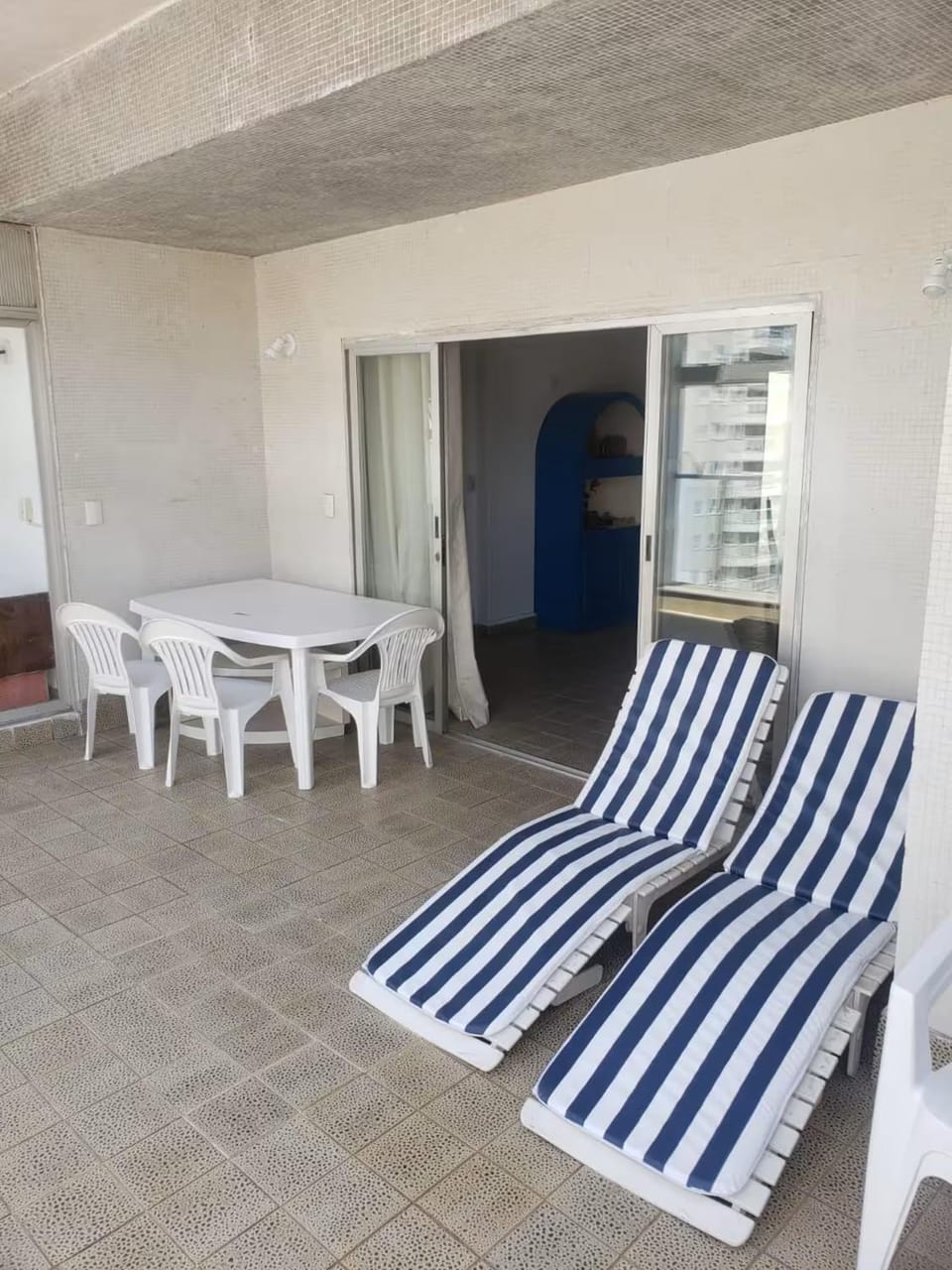 COBERTURA PITANGUEIRAS, 150m SHOPPING LA PLAGE,SERVIÇO PRAIA,1 VAGA Apartment in State of São Paulo