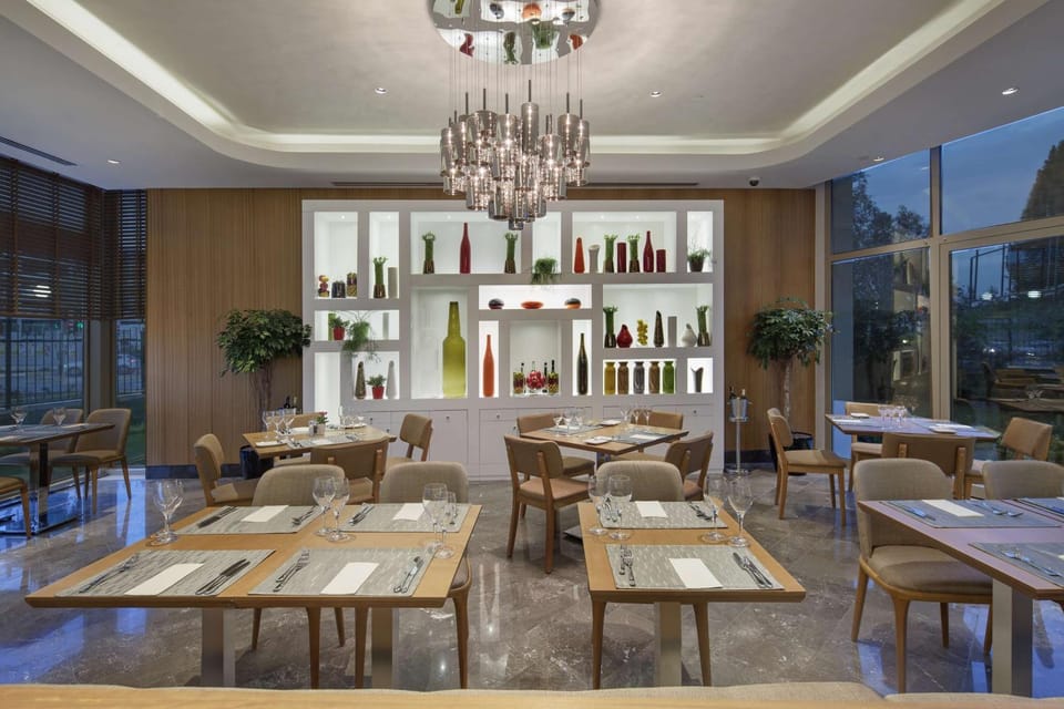 Restaurant/places to eat