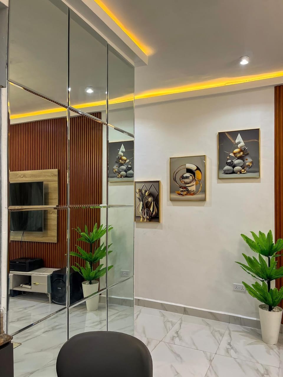 TV and multimedia, Living room, Seating area