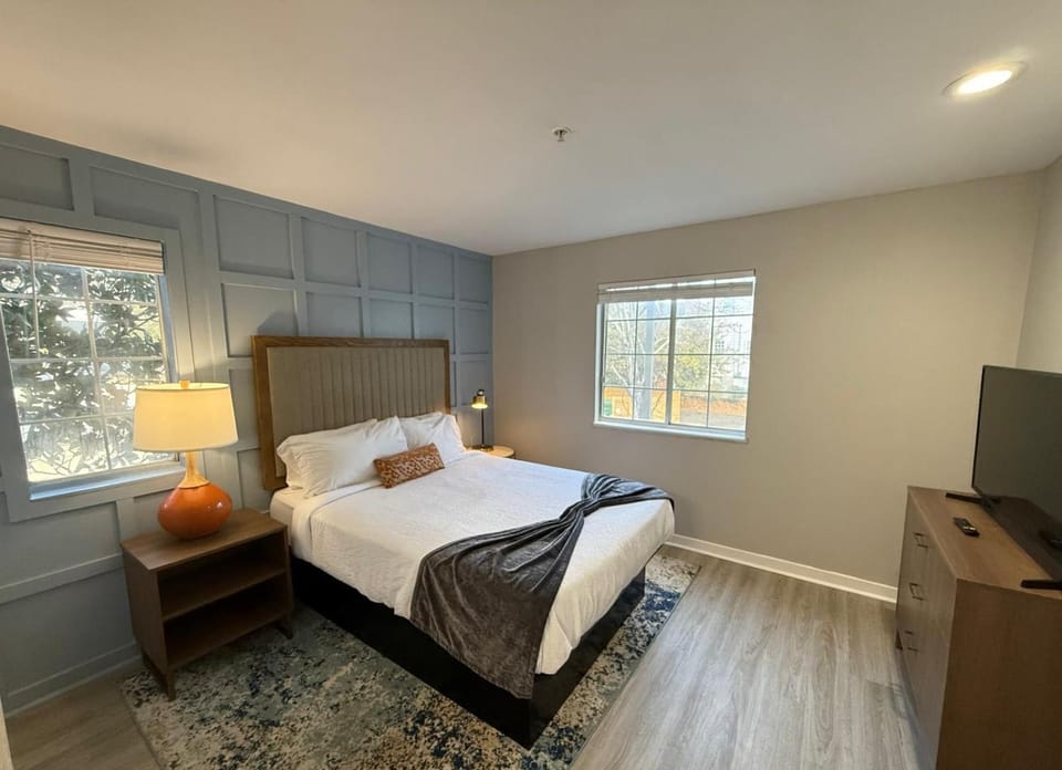 NEW Central Buckhead Apt Atlanta Gem Apartment in Buckhead