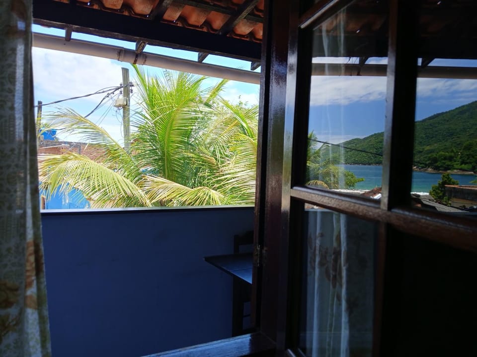 Casa na Ilha Grande ,areia e maré House in State of Rio de Janeiro