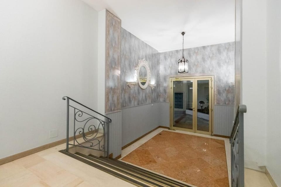 Superbe studio Nice hyper centre immeuble standing Apartment in Nice