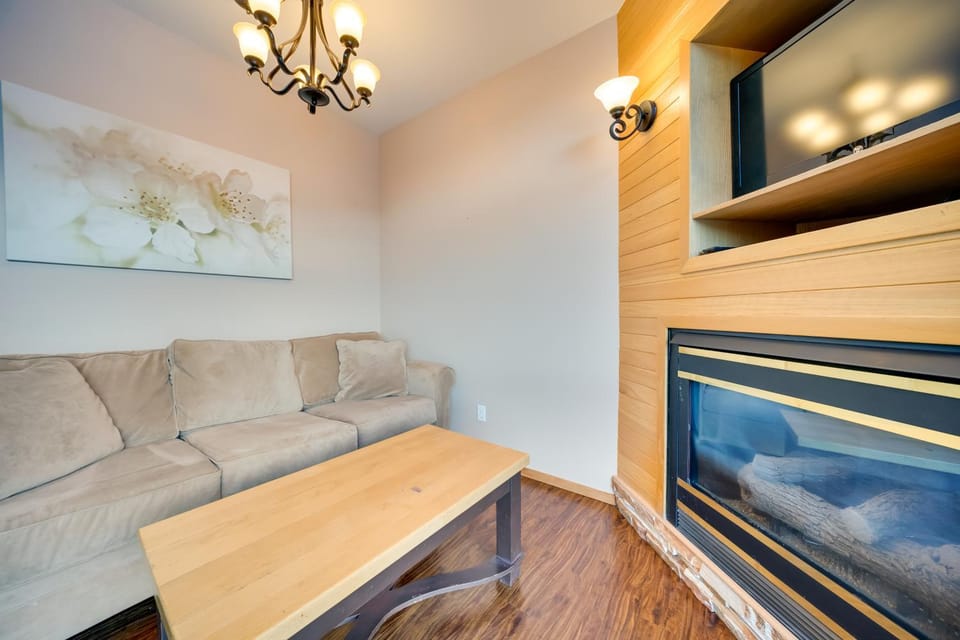Steps to River Run Gondola: Ski Condo w/ Views! House in Keystone