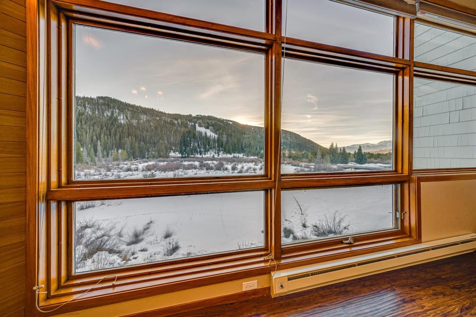 Steps to River Run Gondola: Ski Condo w/ Views! House in Keystone