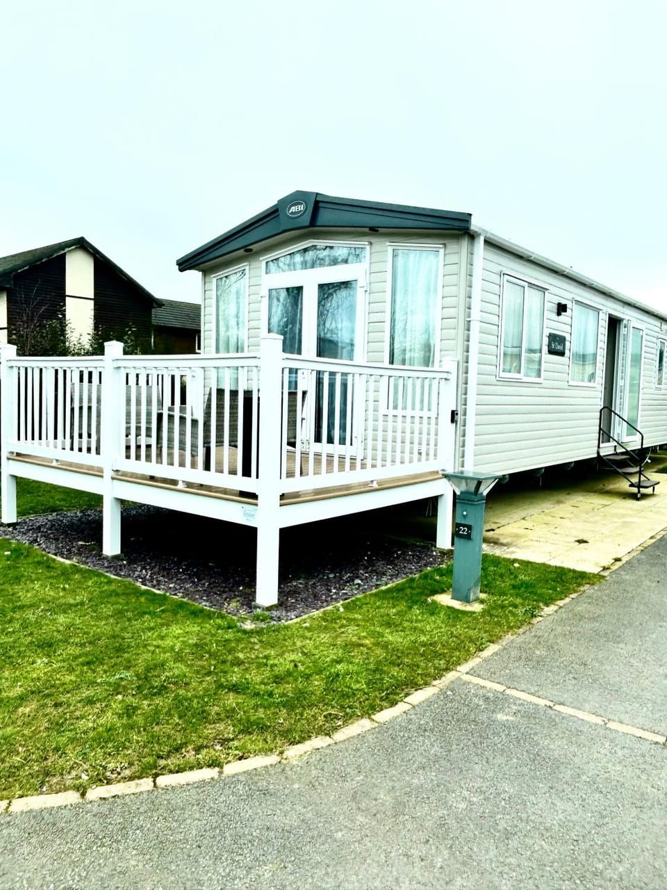Hafan y Mor Park 3-Bed Caravan Sleeps 8 Pets Ok Chalet in Wales