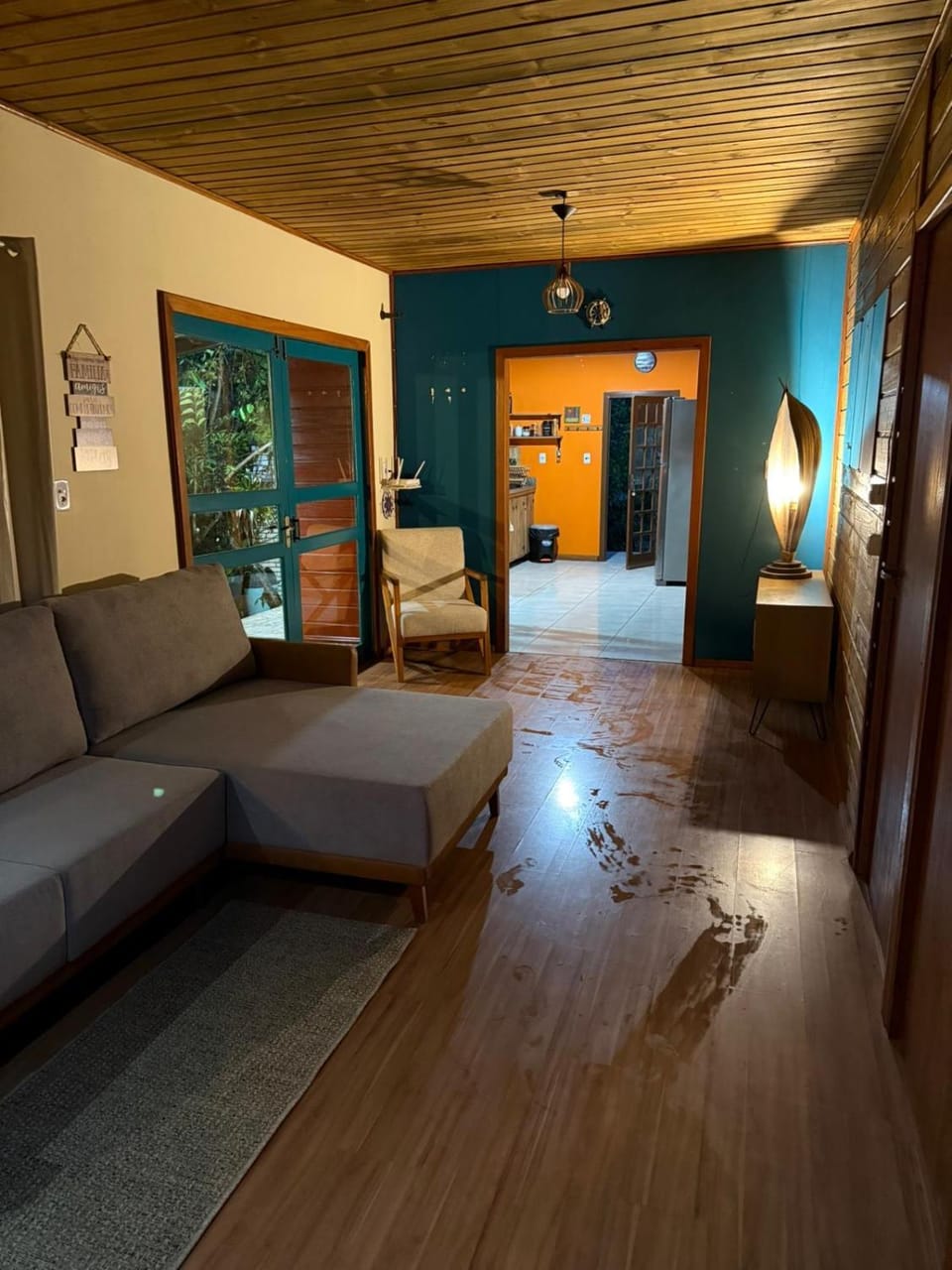 Casa na mata e pé na areia House in Florianopolis